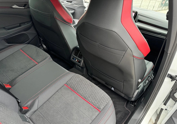 Volkswagen Golf cena 120000 przebieg: 16000, rok produkcji 2022 z Żarów małe 781